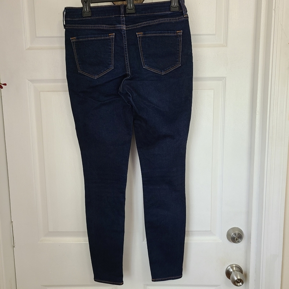 (749) Old Navy Woman's Rockstar Skinny Mid-Rise Denim Jeans, Size: 4 Color: Blue - Picture 14 of 16